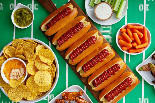 Quels sont les avantages d'un appareil à hot-dog avec fonction de cuisson vapeur pour des snacks rapides?